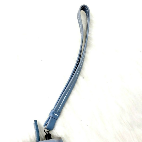 Salvatore Ferragamo Periwinkle Lambskin Wristlet - Picture 7 of 8